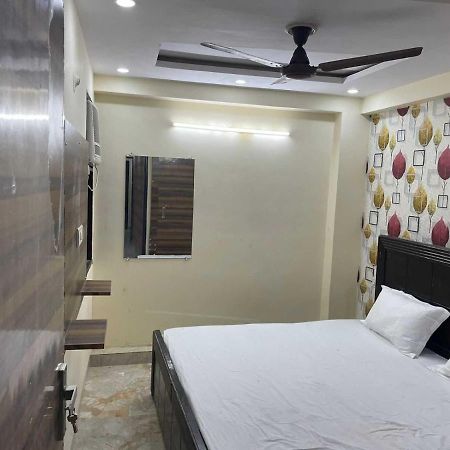 Hotel O Devansh Inn New Delhi Eksteriør bilde